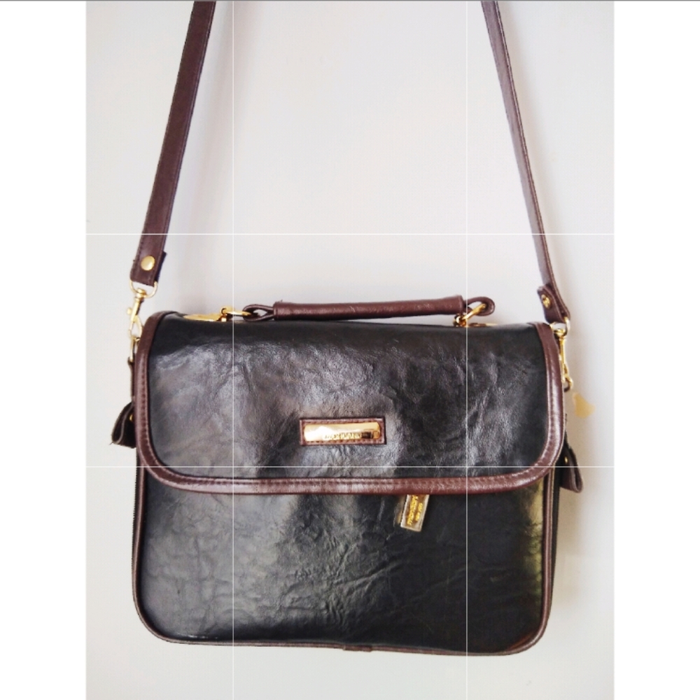 Mondani shoulder bag